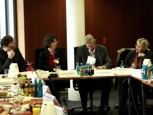 Parlamentarisches Frühstück Wirtschaft und Menschenrechte