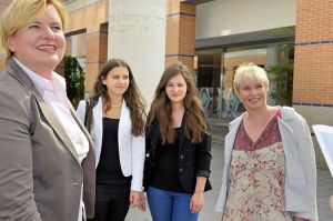 Eva Högl, Schülerinnen und Gabriela Heinrich