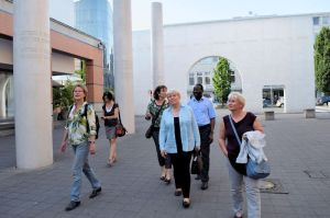 Inge Klostermeier (Referentin), Angelika Glöckner, Martina Mittenhuber (Leiterin Menschenrechtsbüro), Doris Barnett, Karamba Diaby, Gabriela Heinrich