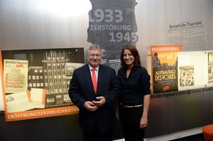 Karl-Bröger-Haus Ausstellung mit Martin Burkert MdB und der Historikerin Kerstin Pommereit